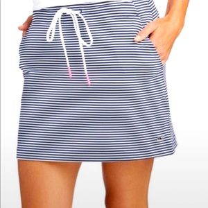 Vineyard Vines Sankaty skirt. New Size large.